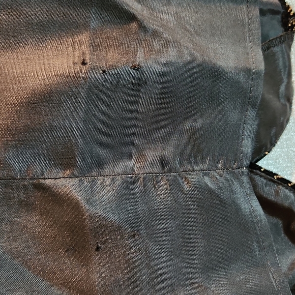 G57 Black feather - Picture 4 of 5